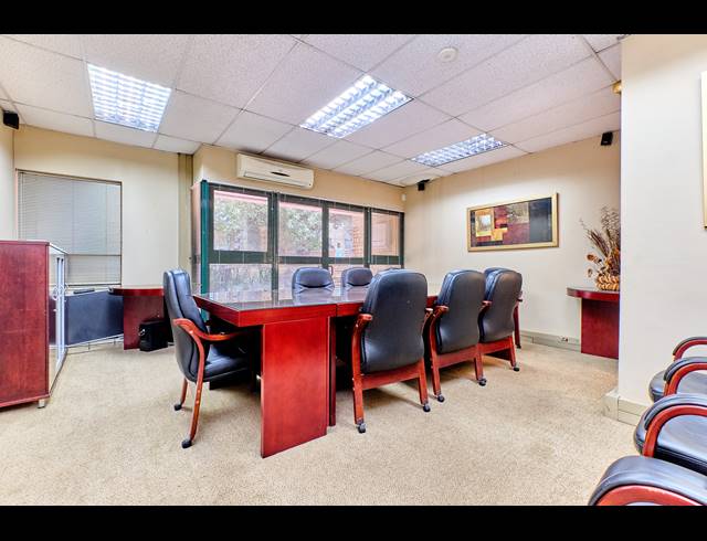 400M² OFFICE FOR SALE IN WOODMEAD
